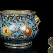 Pequeño incensario de bronce cloisonné, con marca Kangxi