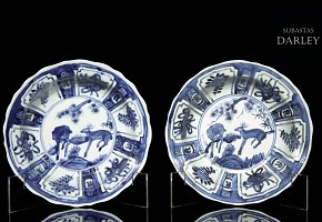 Pair of dishes, blue and white, 20th century