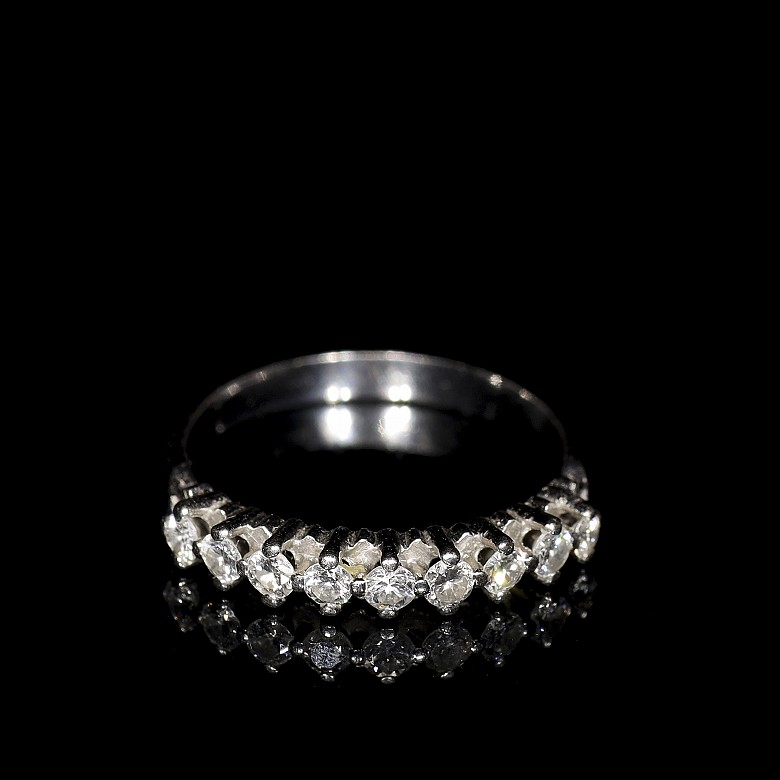 Half wedding ring with diamonds in white gold