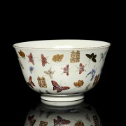 Enamelled porcelain ‘Butterflies’ bowl, Qing dynasty