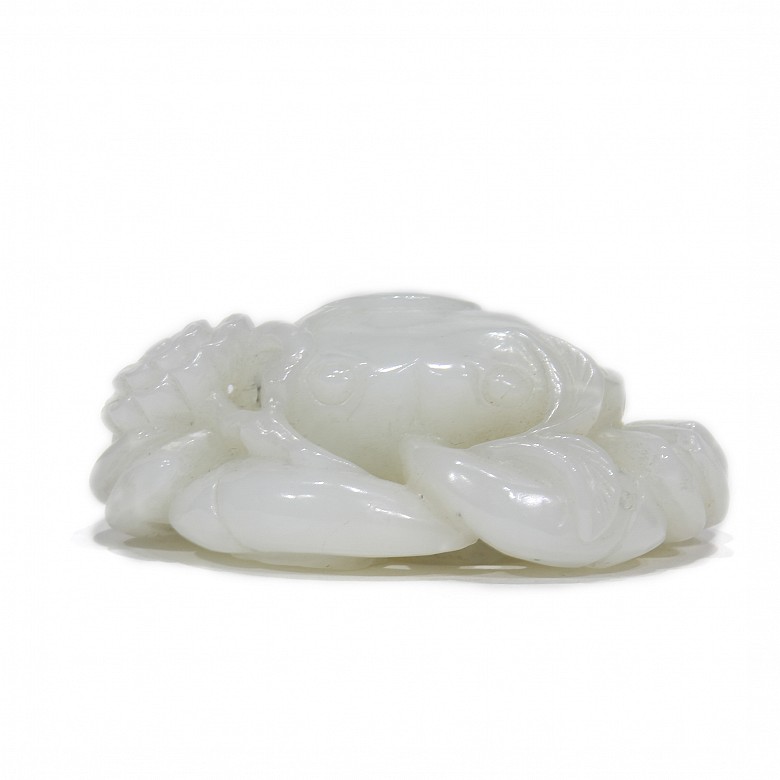 Carved jade crab, 20th century