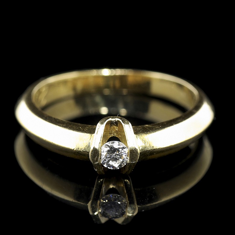 Anillo de oro amarillo 18 k con brillante