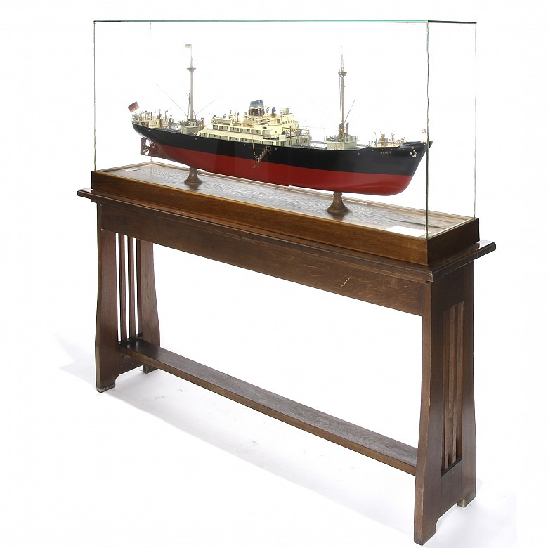 Christel Stührmann (act. 1899 - 1998) Model of the Dampfer 