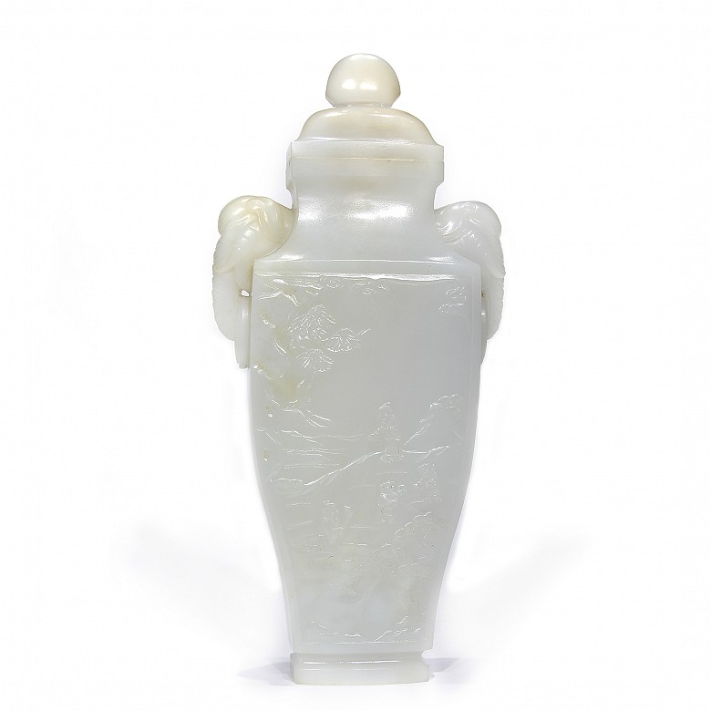 Carved jade vase, Qing dynasty.