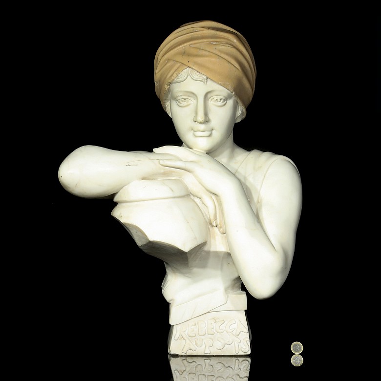 Marble bust 