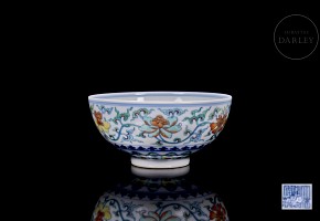 Porcelain bowl with Doucai glaze ‘Flowers’, with Daoguang seal