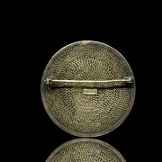 Chinese silver brooch with a lady, 19th - 20th century