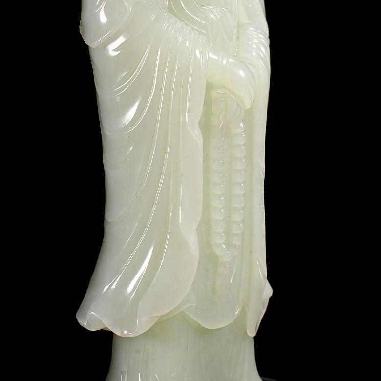 Hetian white jade guanyin, Qing dynasty