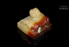 Jade seal with 'chilong', Western Han dynasty