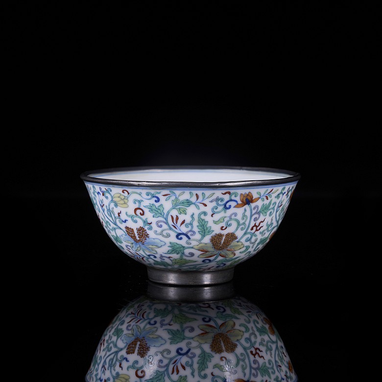 Doucai silver-footed bowl, Qing Dynasty