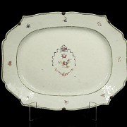 Enamelled porcelain tray, Qing dynasty