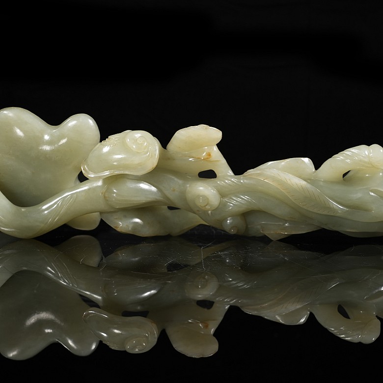 Small jade ruyi sceptre ‘Lingzhi’, Qing dynasty