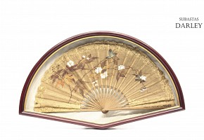 Fan framed with carved wooden rods, 20th century