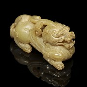 Jade carved 'lion' figure, Han dynasty