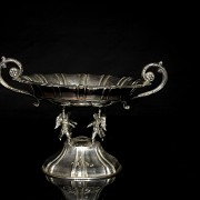 Spanish silver fruit bowl ‘Cherubs’, 20th century