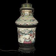 Enameled porcelain lamp vase, Canton, Qing dynasty