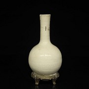 Small ‘Gē yáo’ glazed vase, Qing dynasty - 1