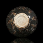 Ceramic bowl with ‘Tiger Skin’ glaze, Jizhou Kiln