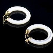 Pair of yellow gold and mother-of-pearl earrings