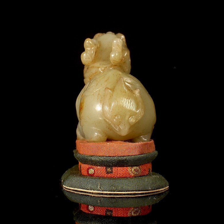 Carved jade figure ‘Qilin’, Qing Dynasty