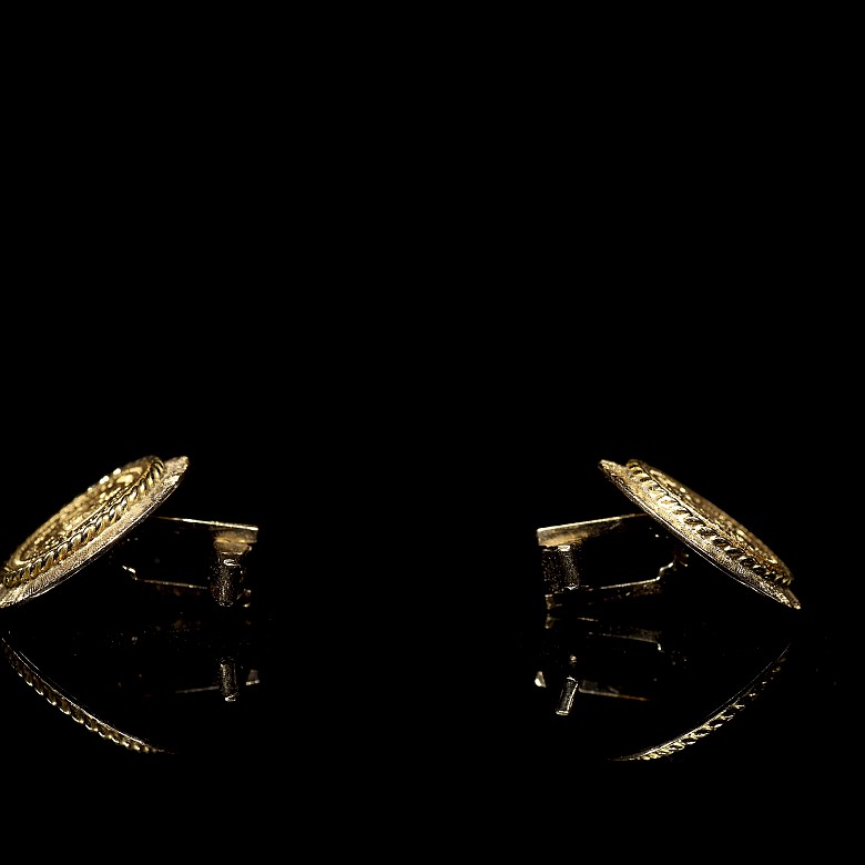 Gold cufflinks with coins from Mexico