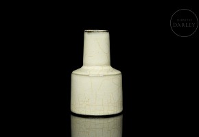 Glazed ceramic vase, Song style