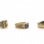 Set of three gold rings