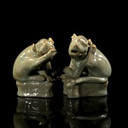 Pair of glazed ceramic ‘Lions’ figures, Qing dynasty