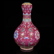 Porcelain vase “famille rose”, Qing dynasty, with Qianlong seal