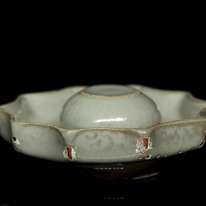 Small celadon ceramic vessel, Song style - 6