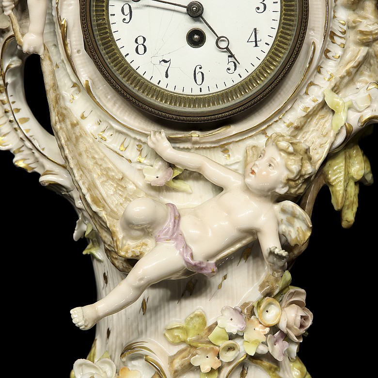 Schierholz ‘Porcelain clock with cherubs’ 19th-20th century