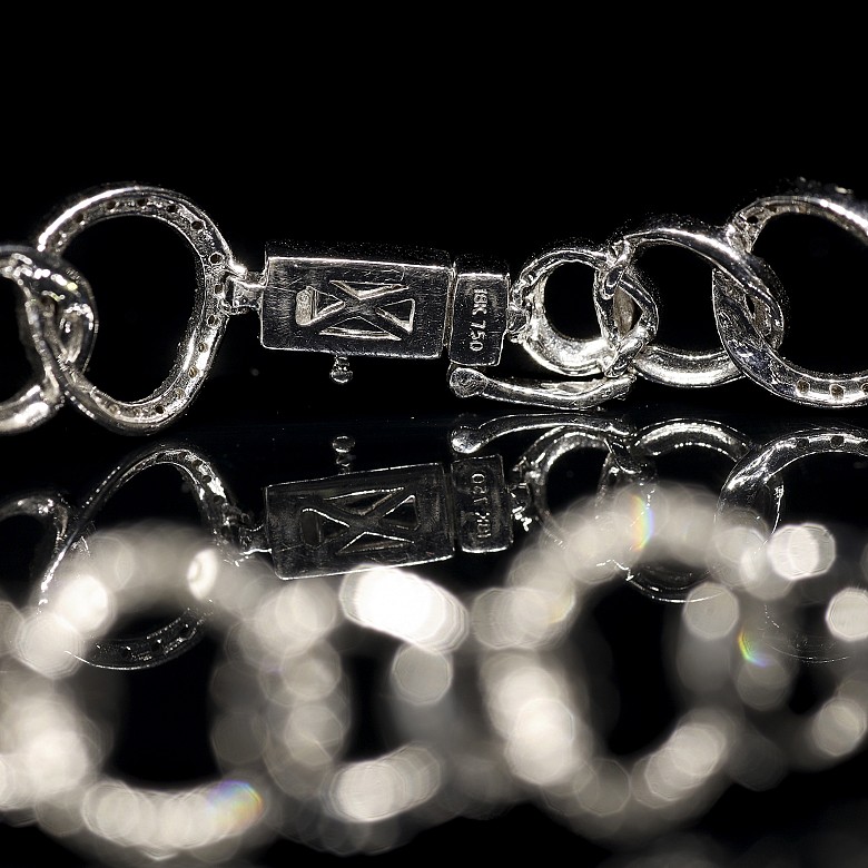 White gold and diamond bracelet