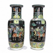 Pair of Chinese black family vases, Qing dynasty.