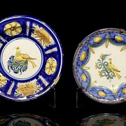 Two Manises ceramic plates, 20th century