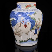 Wucai ware ‘Scene’ vase, Qing dynasty