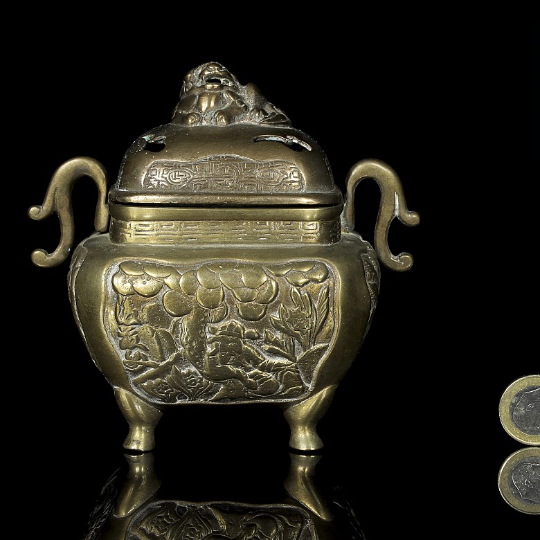 Chinese metal censer with reliefs, 20th century