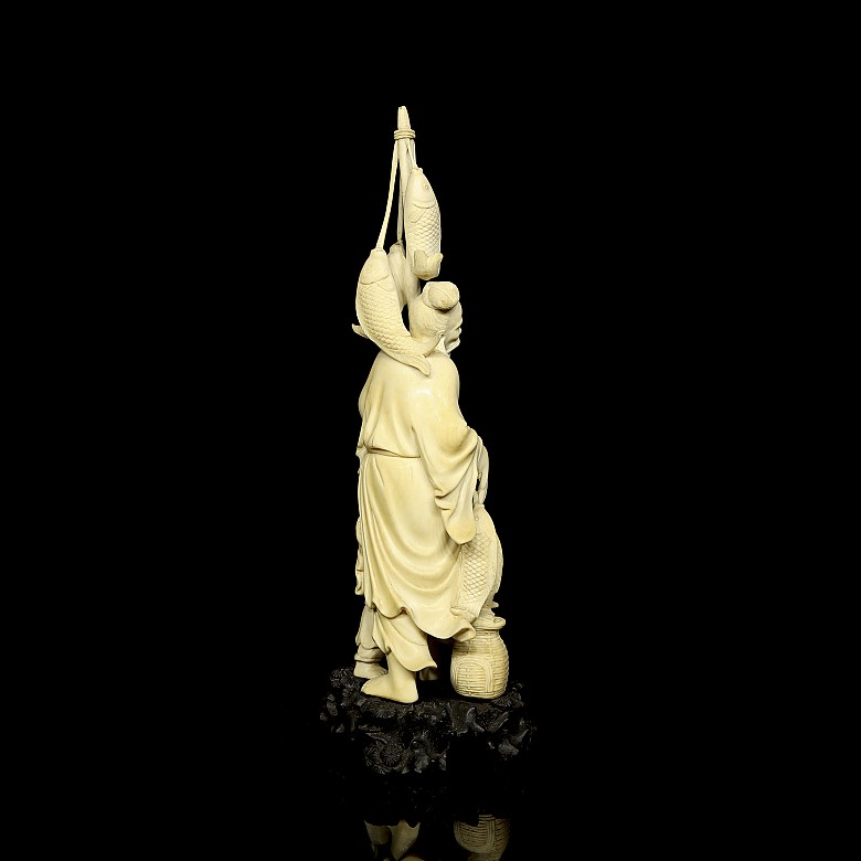 Carved ivory figure ‘Boy and fisherman’, early 20th century