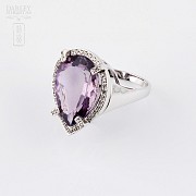 Anillo con amatista 12.50cts y  diamantes en oro blanco - 3