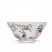 Enameled bowl with treasures, peaches and bats, with Daoguang seal.