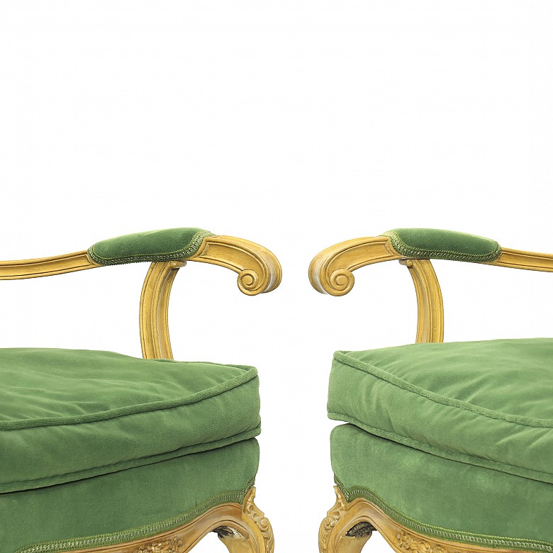 Seating furniture group upholstered in green velvet, 20th Century