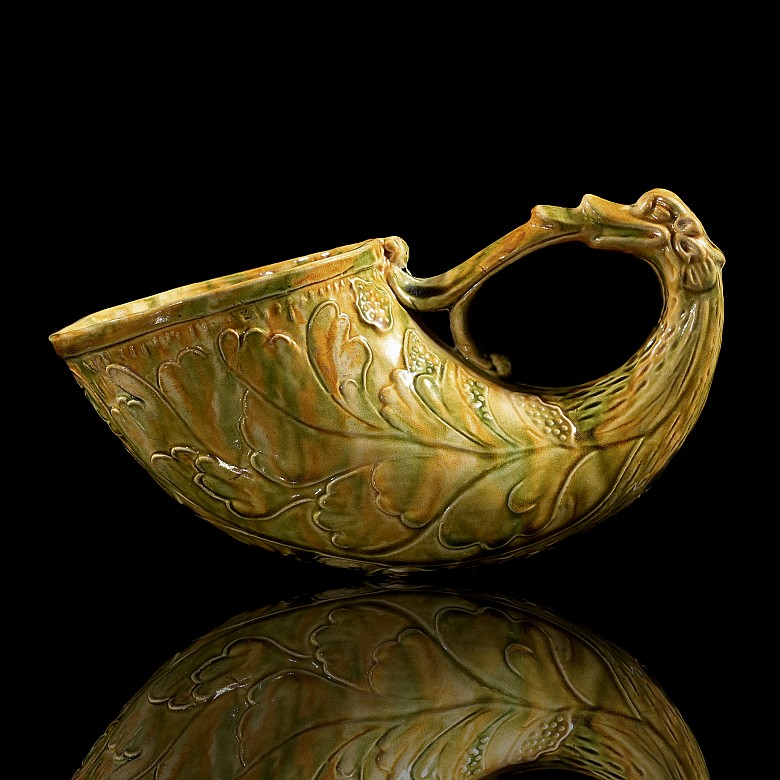 Glazed ceramic libation cup ‘Phoenix’, Tang style