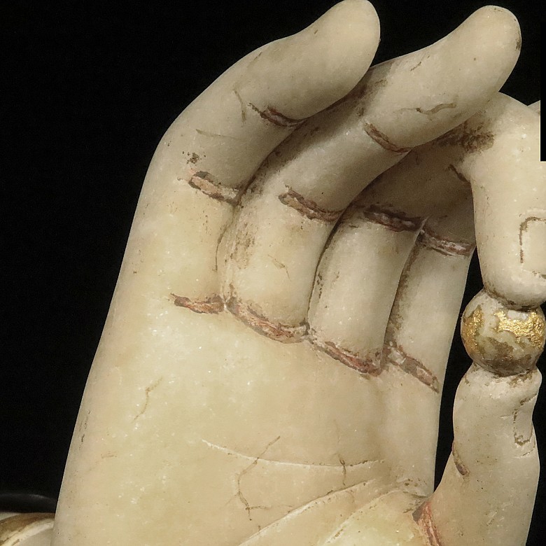 Hand of Buddha in white marble, Tang dynasty (618 - 906)