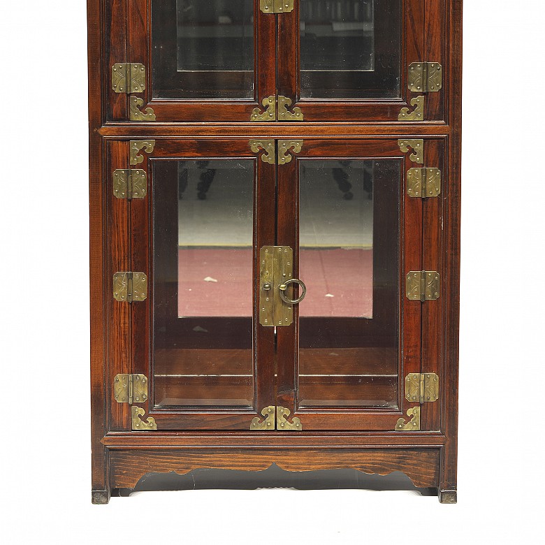 Asian-style wooden display cabinet, 20th century