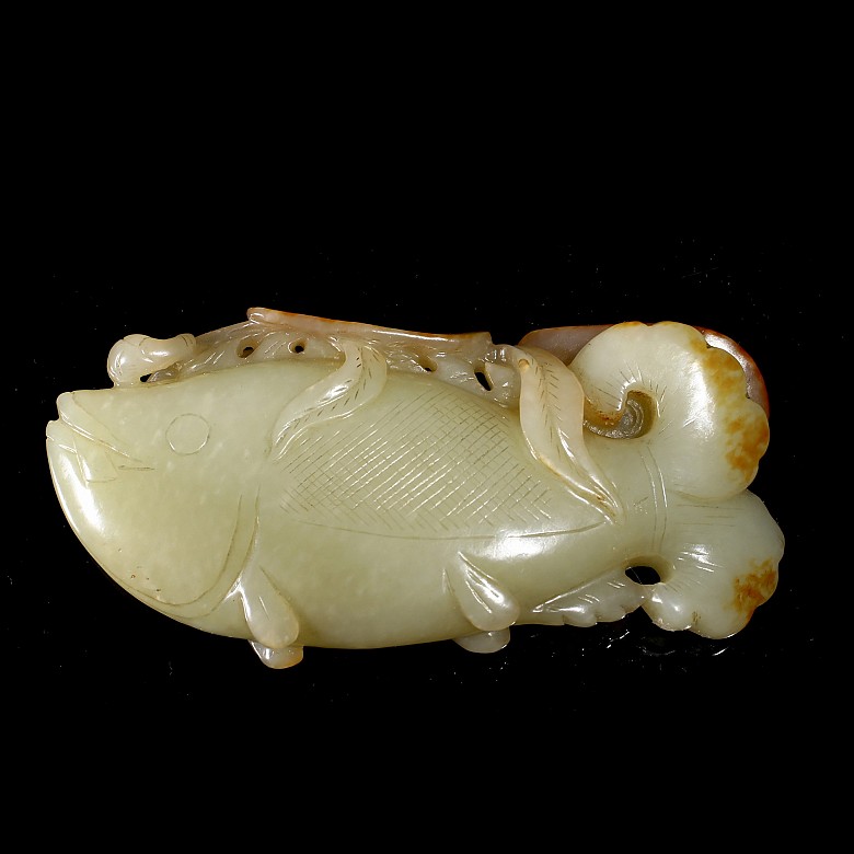 Hetian jade figure “Fish”, Qing dynasty