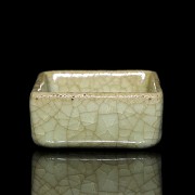 Glazed ceramic square vessel, Song style - 3