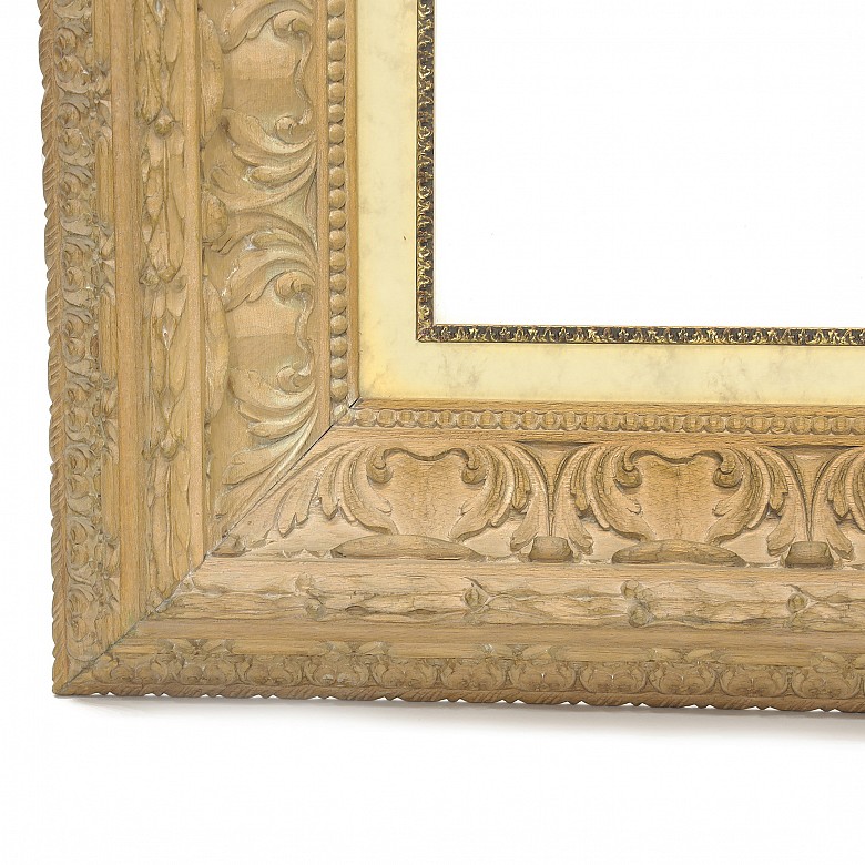 Vicente Andreu, between 1969 and 1971. Two carved wooden frames.