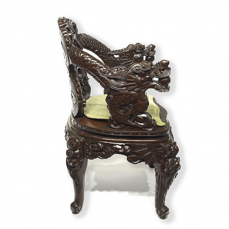 Chinese carved wooden armchair, 20th century - 1