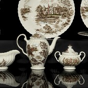 English ‘Ancient towers’ porcelain tableware, Johnson Brothers, 20th century