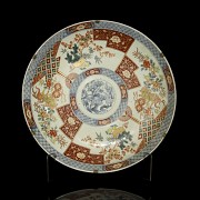 Japanese Imari porcelain dish, late 19th century