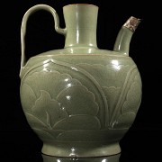 Ceramic jug ‘Peonies’, Five Dynasties